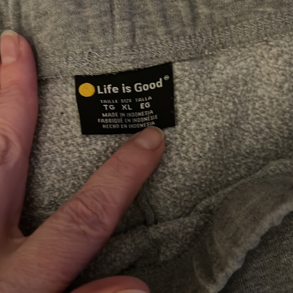 3 count. Soffe, Life is Good, and Mossimo XL wide leg sweat pants. Heather gray - Picture 4 of 6